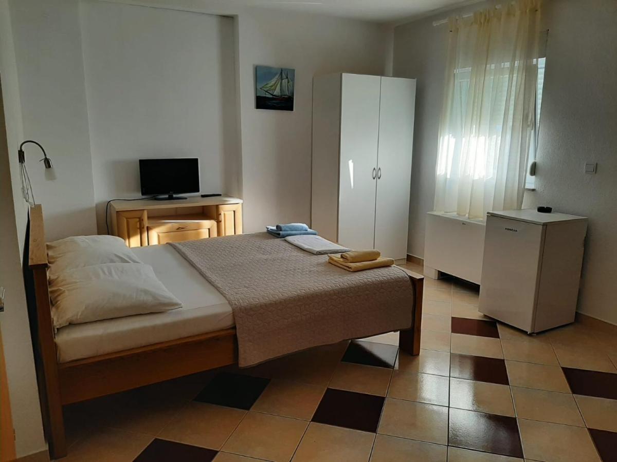 Apartments Nina Promajna Exterior foto